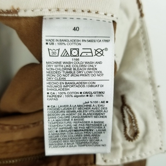 Old Navy #792961 Brown/Dark Khaki Lived-In Straight Shorts NWT size 40 - Picture 9 of 9